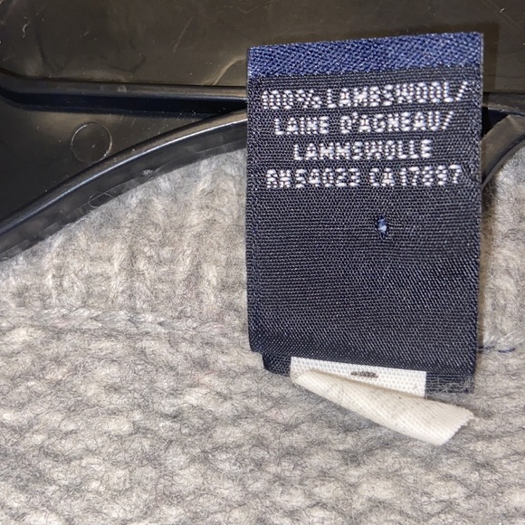 Men’s Gap sweater - Picture 4 of 5